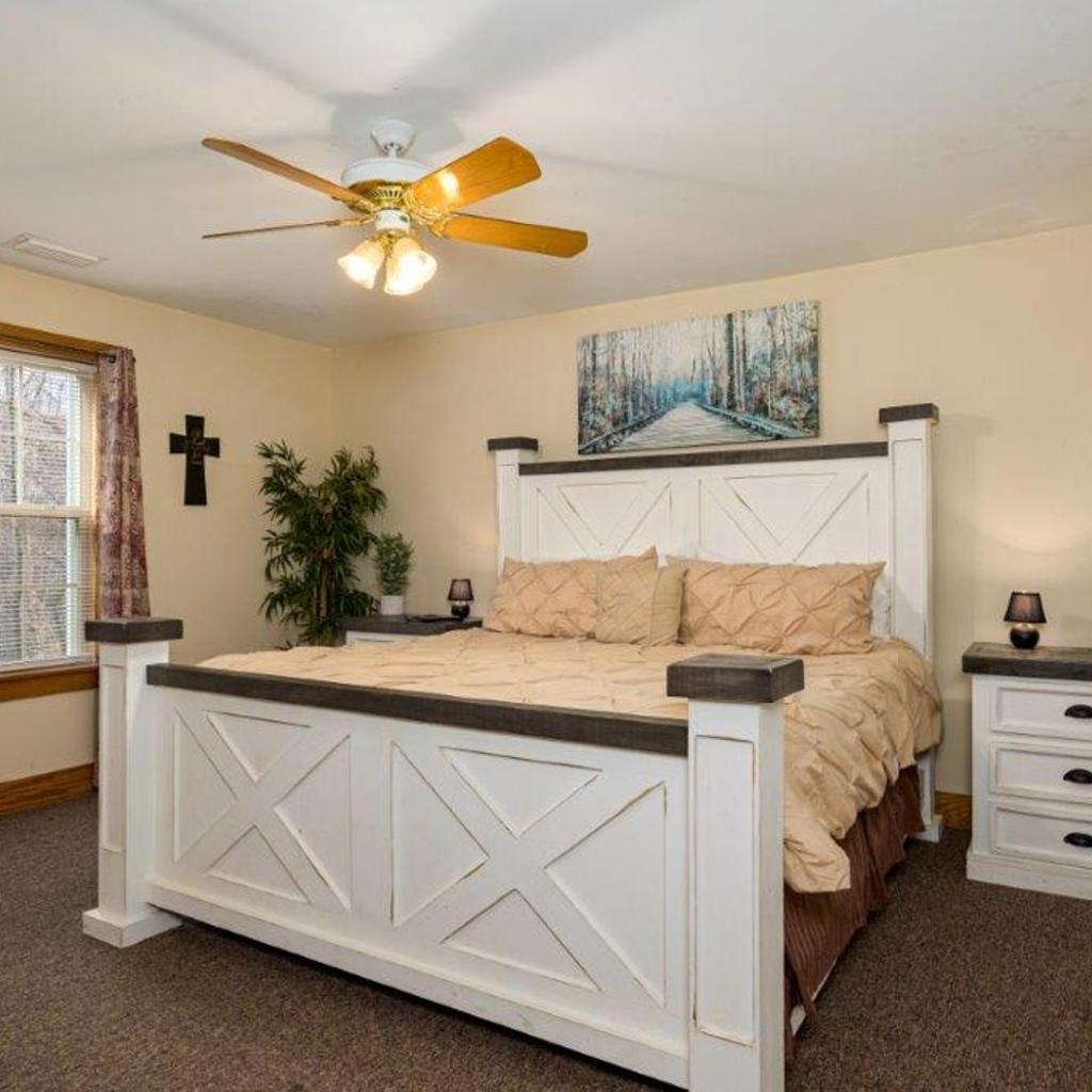 Photograph of Briarstone Lodge Condo 13E by Eden Crest