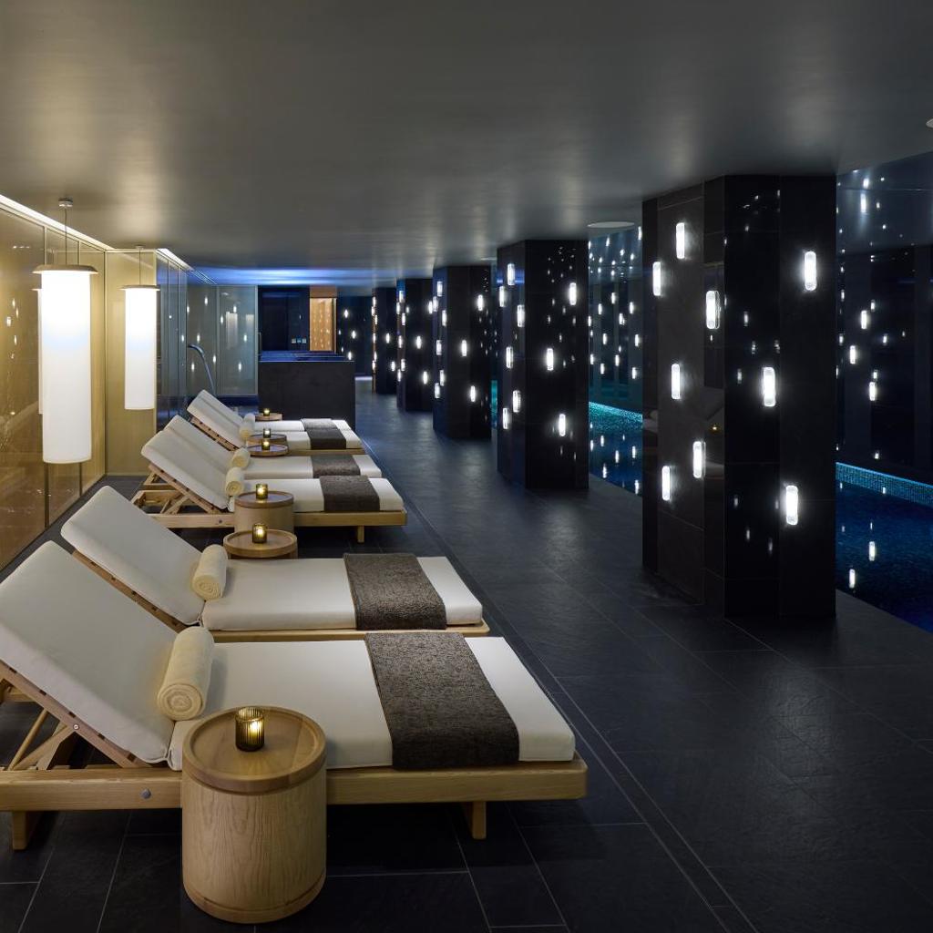 Photograph of Mandarin Oriental Mayfair, London