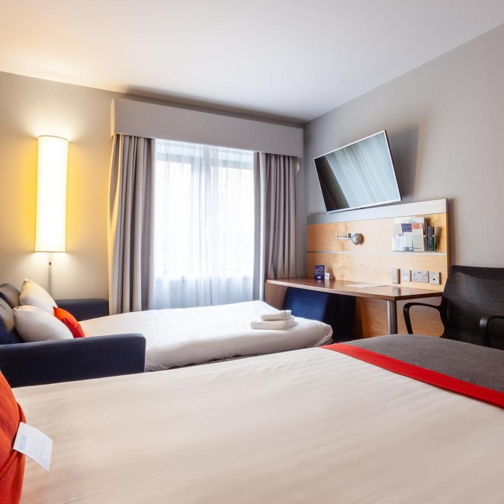 Photograph of Holiday Inn Express Edinburgh – Royal Mile by IHG