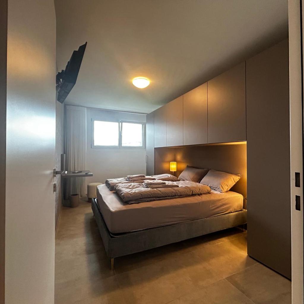 Image 14 - Family apartment, near the beach whit private park