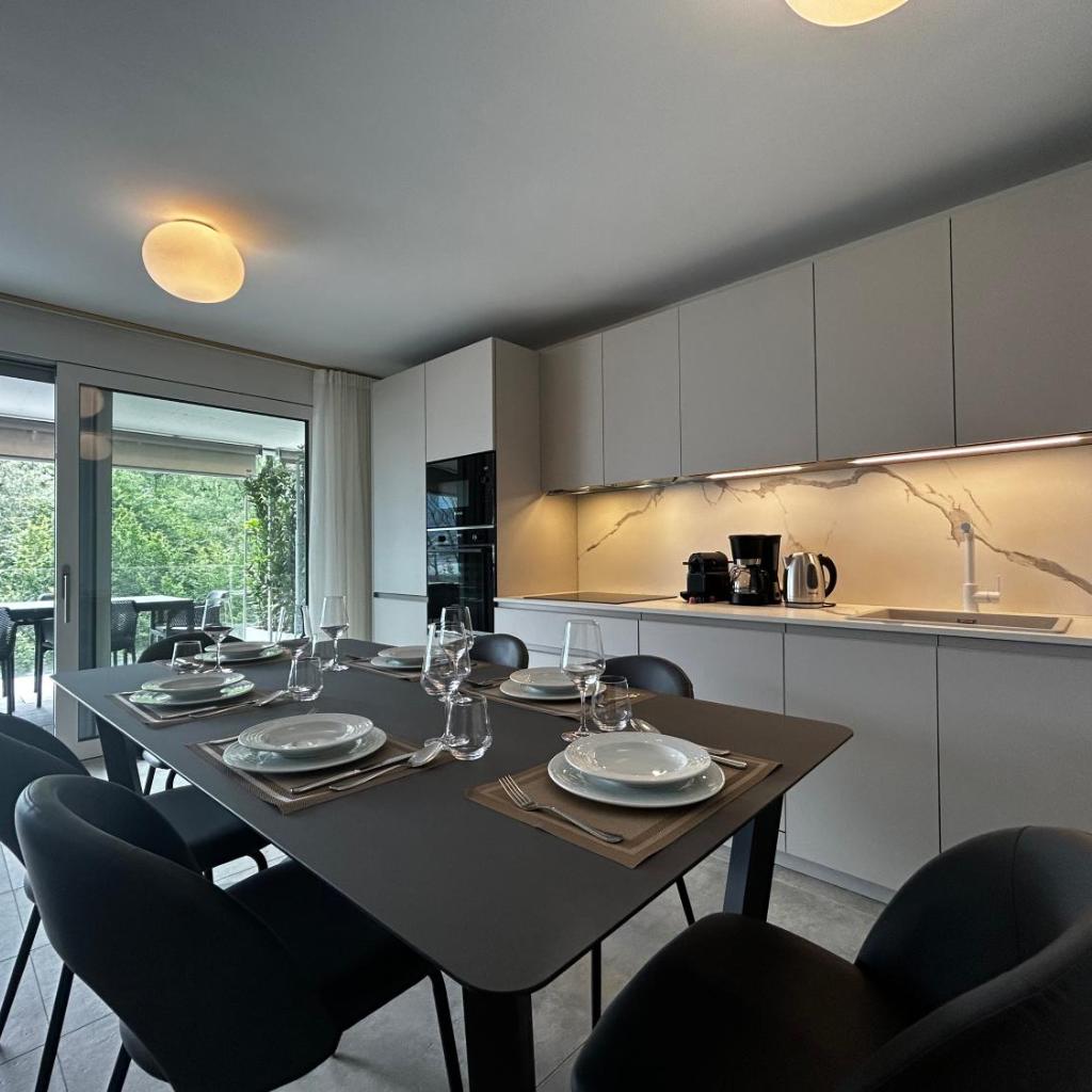 Image 18 - Family apartment, near the beach whit private park