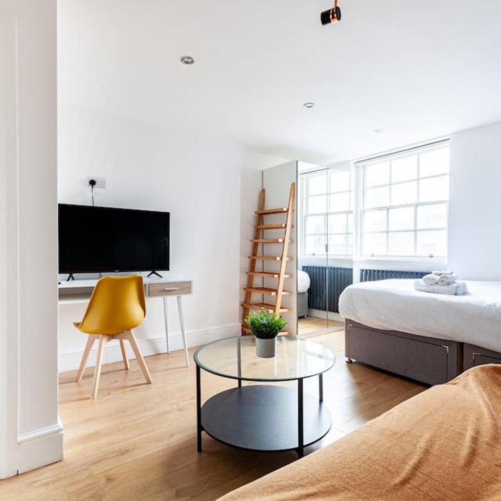 Photograph of Cosy Studio in Marylebone - 13