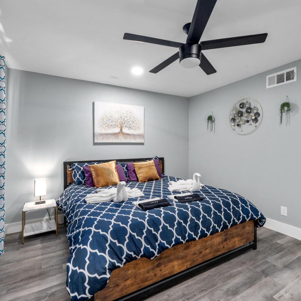 Photograph of Warm Heights 2BR with Pool & Free Parking
