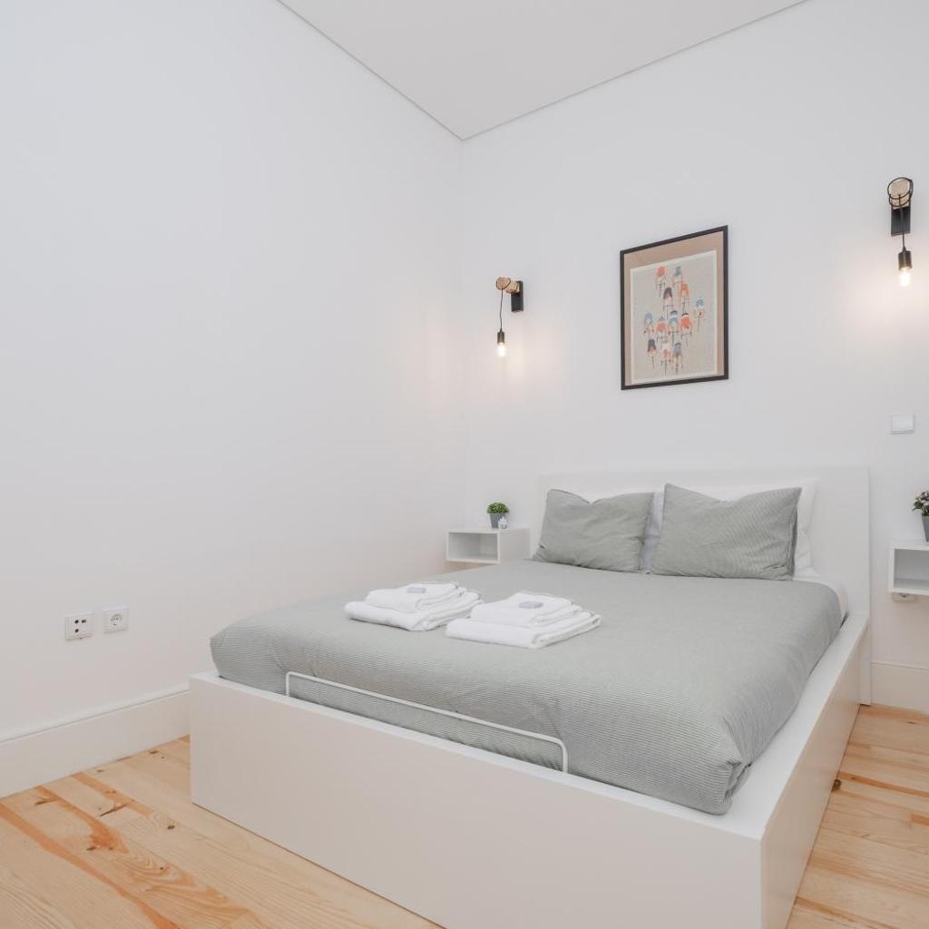 Photograph of Host Wise - Sunny Downtown Apartment