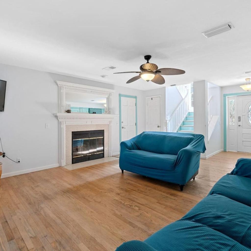 Photograph of Ocean and Sunset Views with Easy Beach Access | Coastal Retreat