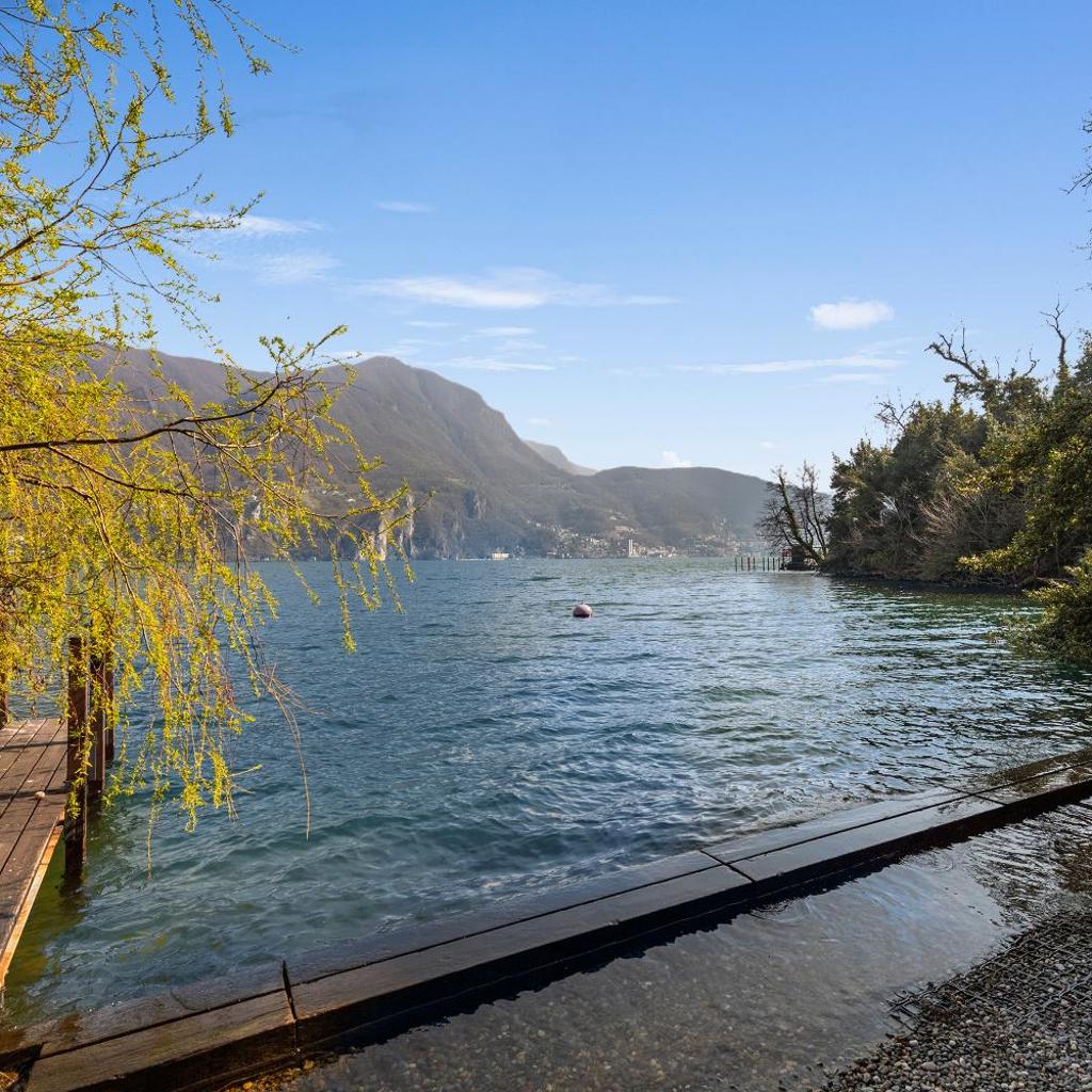 Carousel image 33