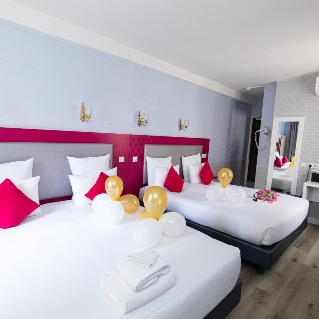 Photograph of HOTEL DE PARIS MONTPARNASSE