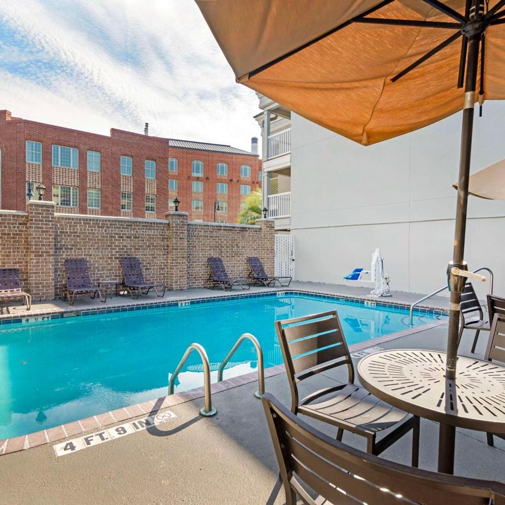 Photograph of Best Western Savannah Historic District