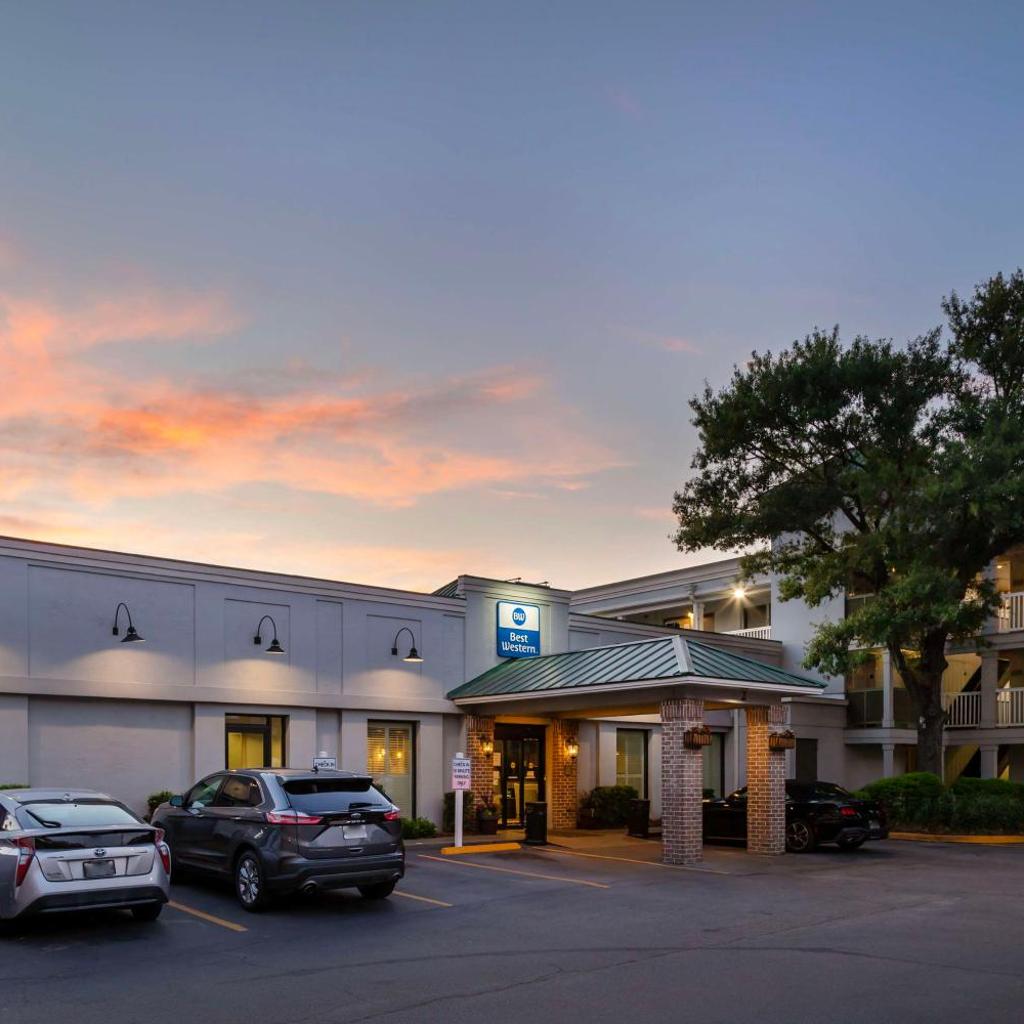 Photograph of Best Western Savannah Historic District