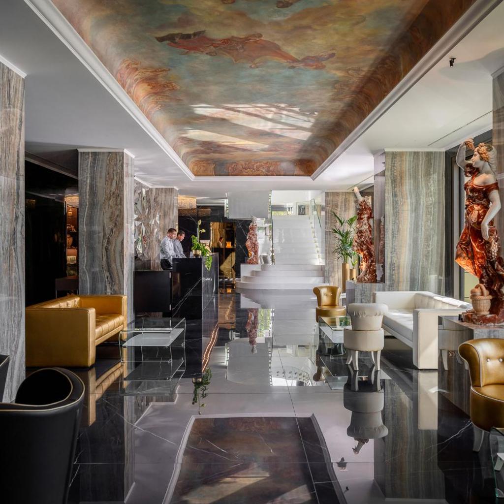The Promenade Luxury Wellness Hotel — 