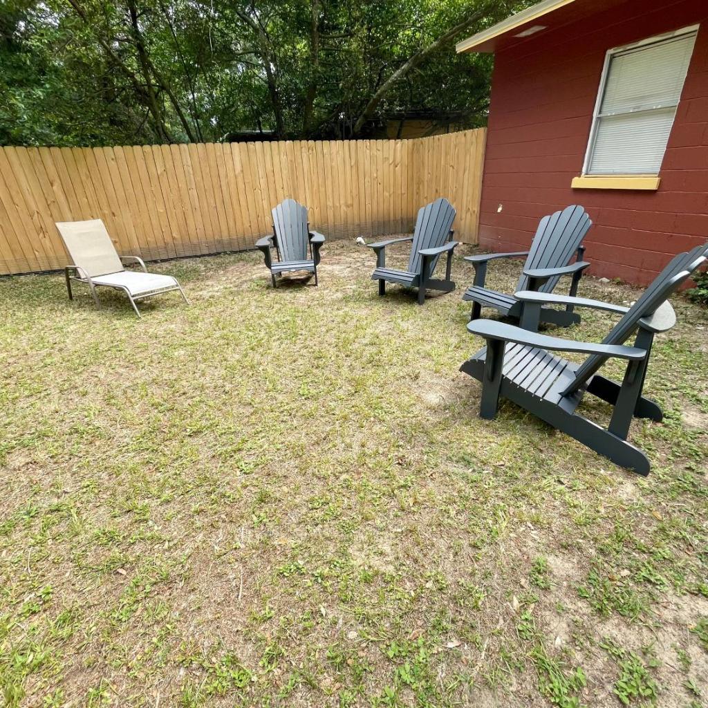 Photograph of Pet Friendly, 5 Minutes to Town, 20 Miles to the Beach