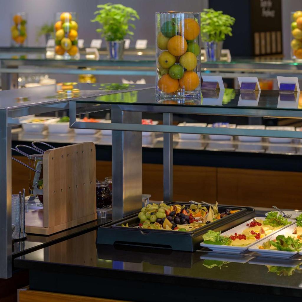 Photograph of Hilton Garden Inn Stuttgart NeckarPark