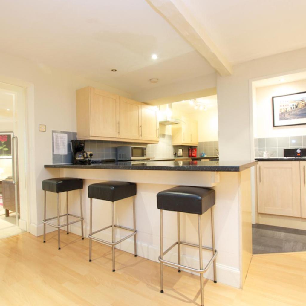 Photograph of Edlets Collection - The Dundonald Apartment