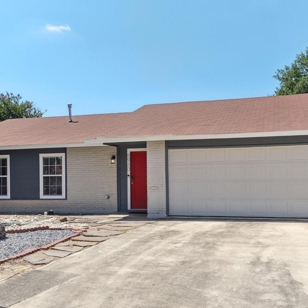 Photograph of Modern Rental Near Medical Center, Six Flags, UTSA, La Cantera, Lackland AFB
