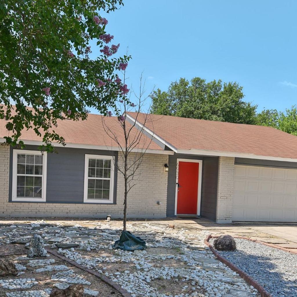 Photograph of Modern Rental Near Medical Center, Six Flags, UTSA, La Cantera, Lackland AFB