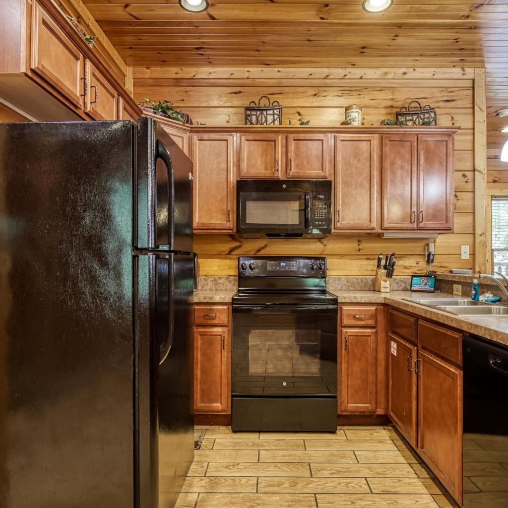 Photograph of Gatlinburg Heights, Hot Tub, Game Room, Theater Room, FREE Attraction tickets !!!