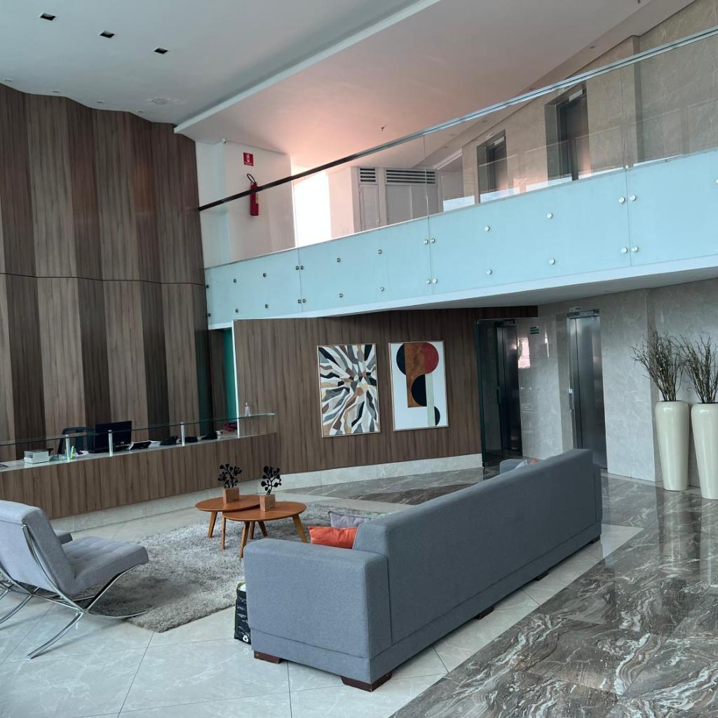 Apartamento confortável, localização extra -recepção 24h- Varanda com vista panorâmica — foto 7