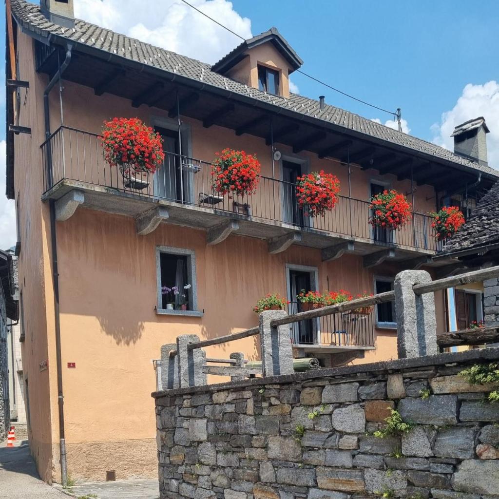 Image 1 - Casa Leoni a Moghegno