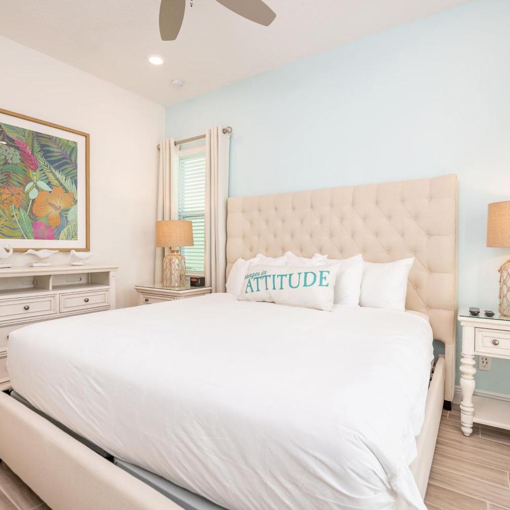 Photograph of Sea Breeze Cottage Near Disney With Margaritaville Resort & Island H20 Waterpark Access - 2982La