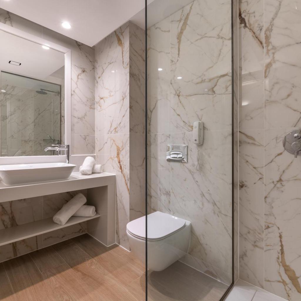 Acandia Hotel — 