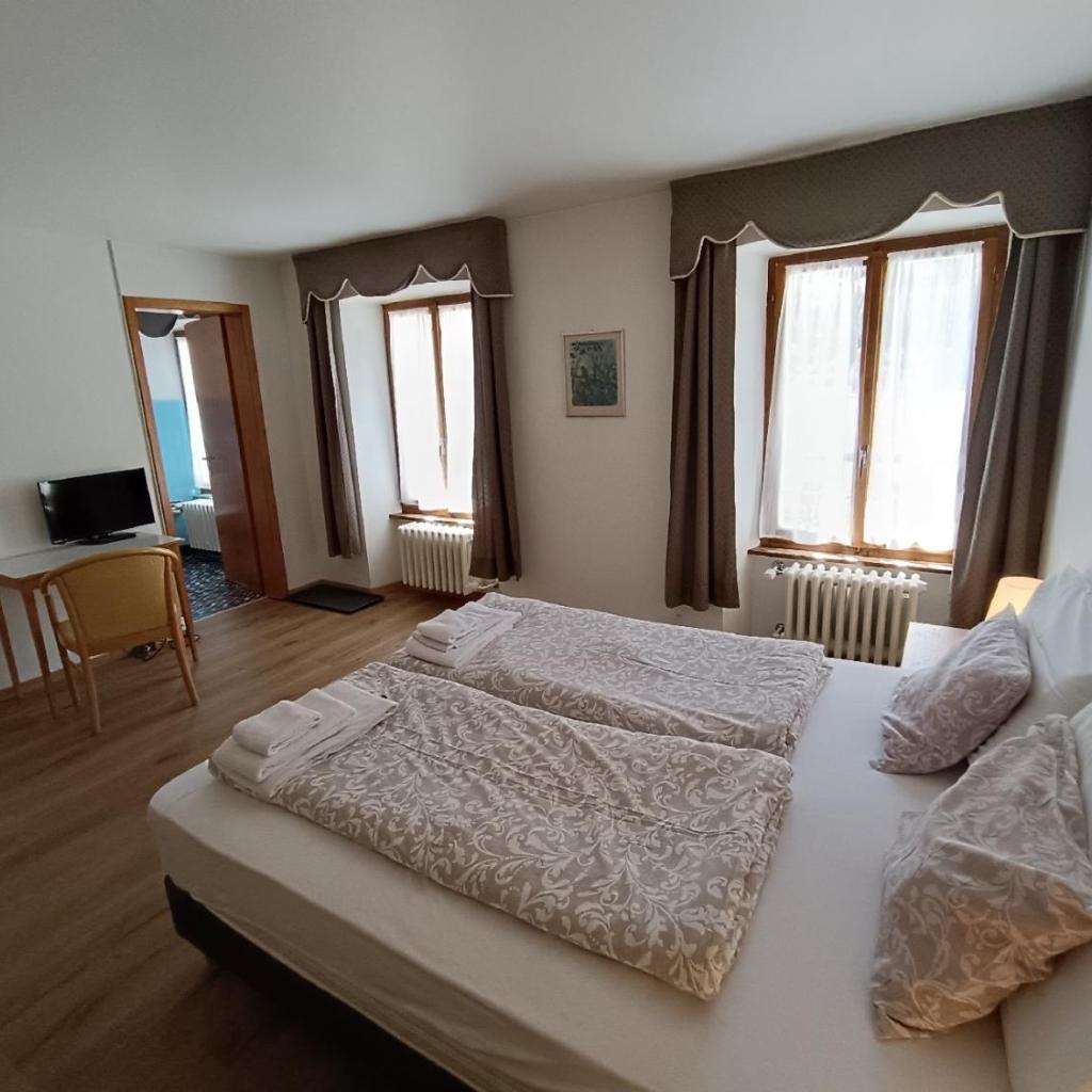 Hotel Des Alpes - Restaurant & Pizzeria – image