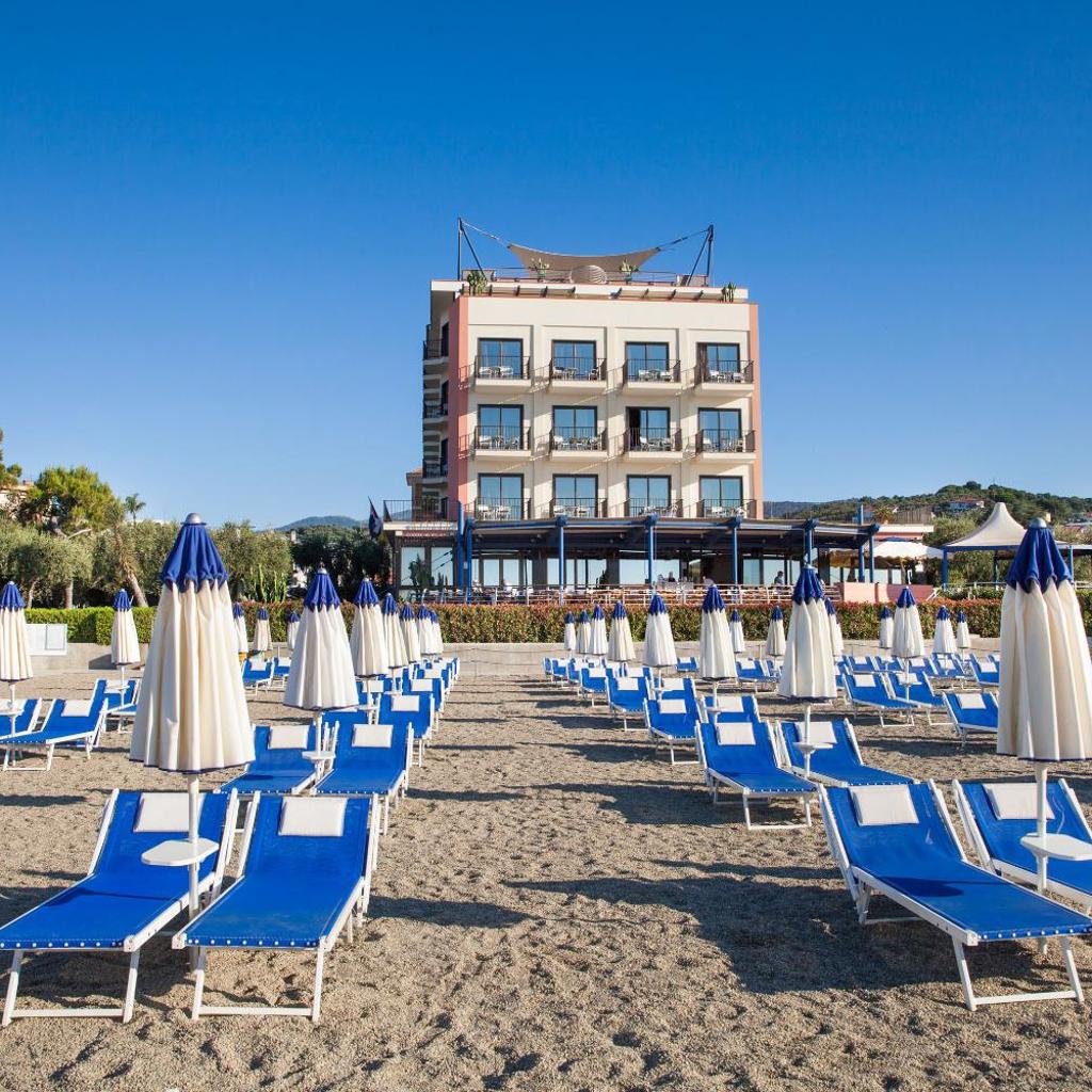 Grand Hotel Diana Majestic — 