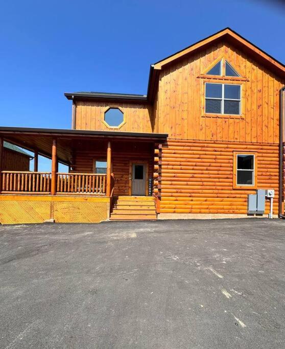 Photograph of Enchanted Peak Lodge