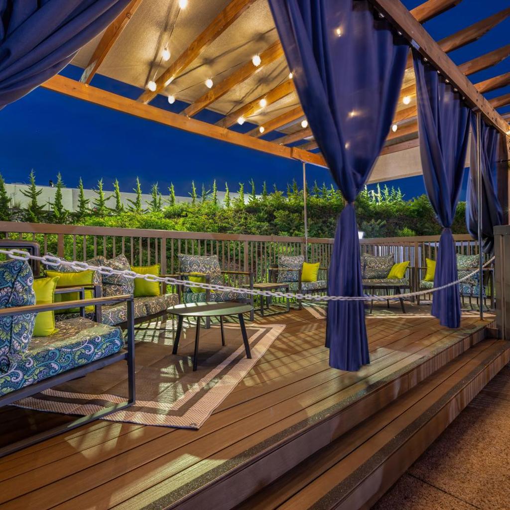 Photograph of Delta Hotels by Marriott Nashville Airport