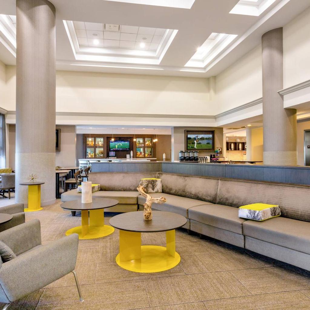 Photograph of SpringHill Suites by Marriott Miami Airport South Blue Lagoon Area