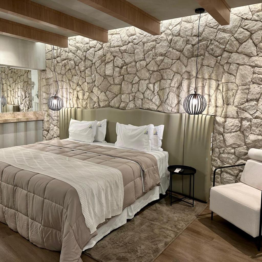 Serata Hotel — 