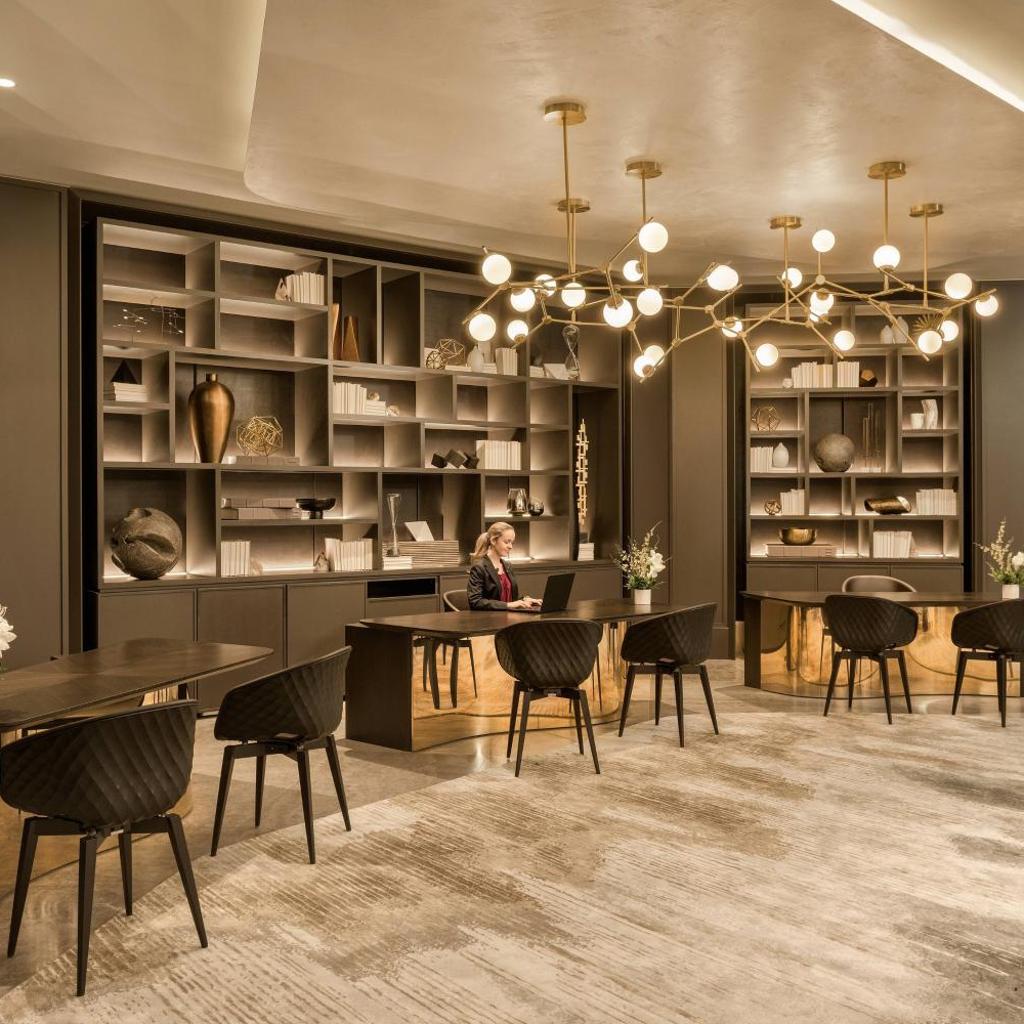 Photograph of JW Marriott Parq Vancouver