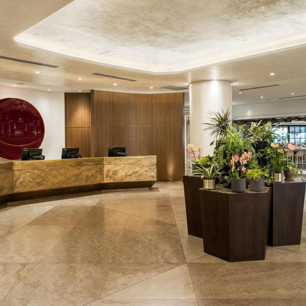 Photograph of JW Marriott Parq Vancouver