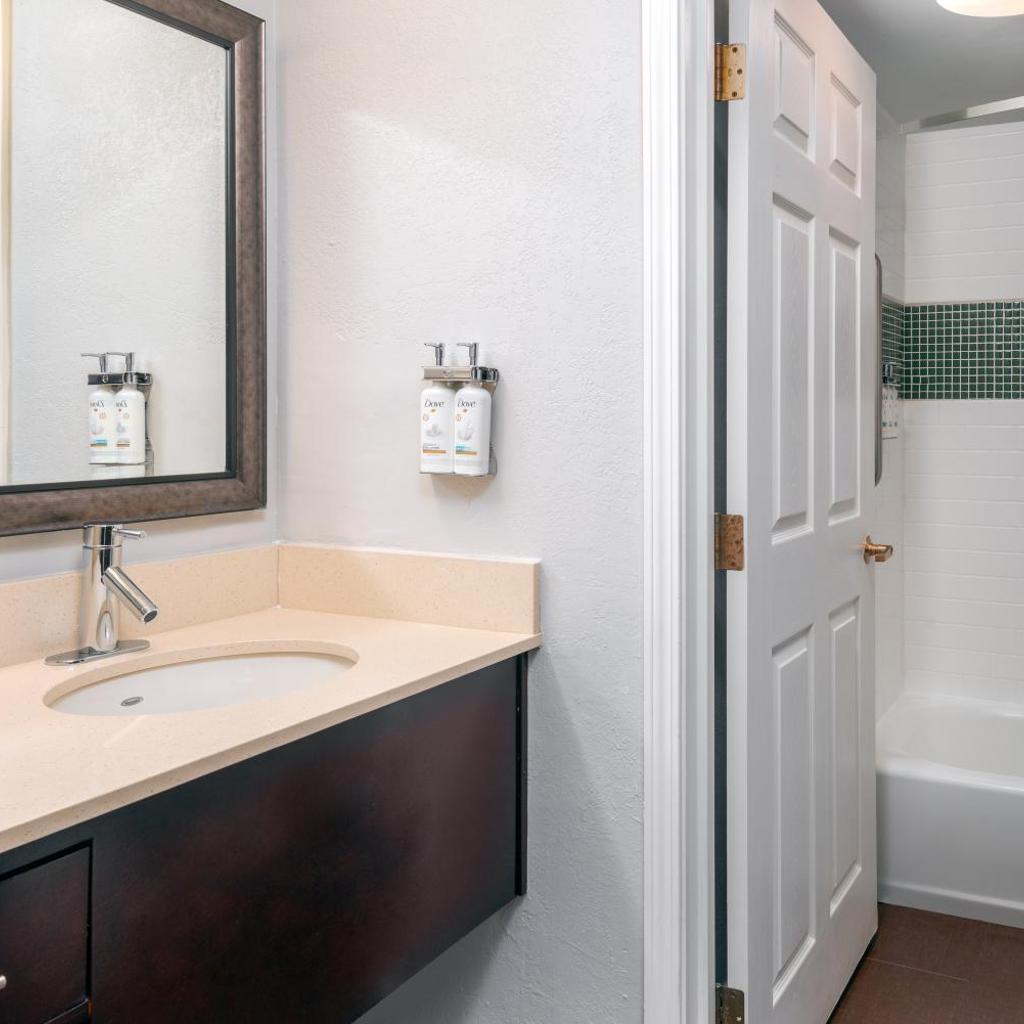 Photograph of Staybridge Suites Miami Doral Area by IHG