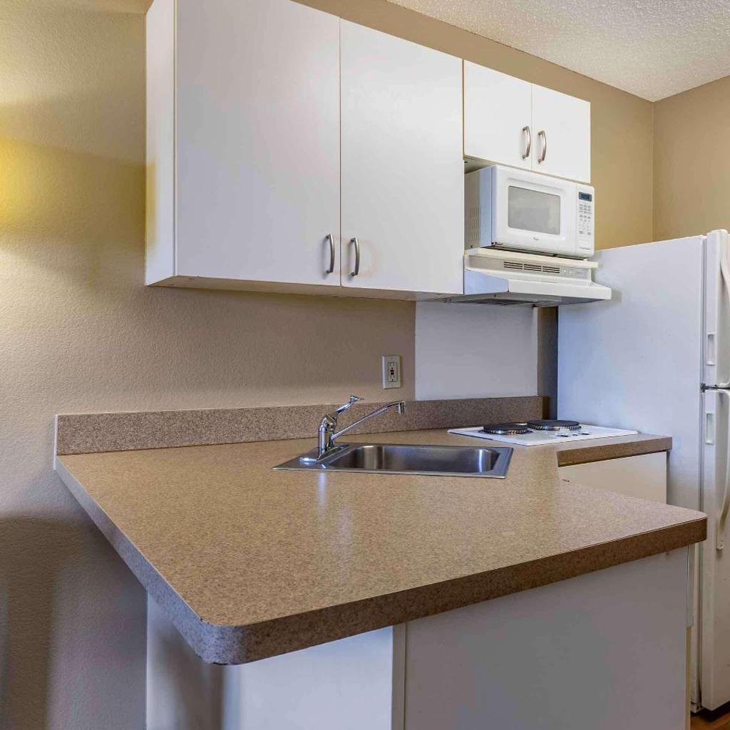 Photograph of Extended Stay America Suites - Austin - Northwest Arboretum