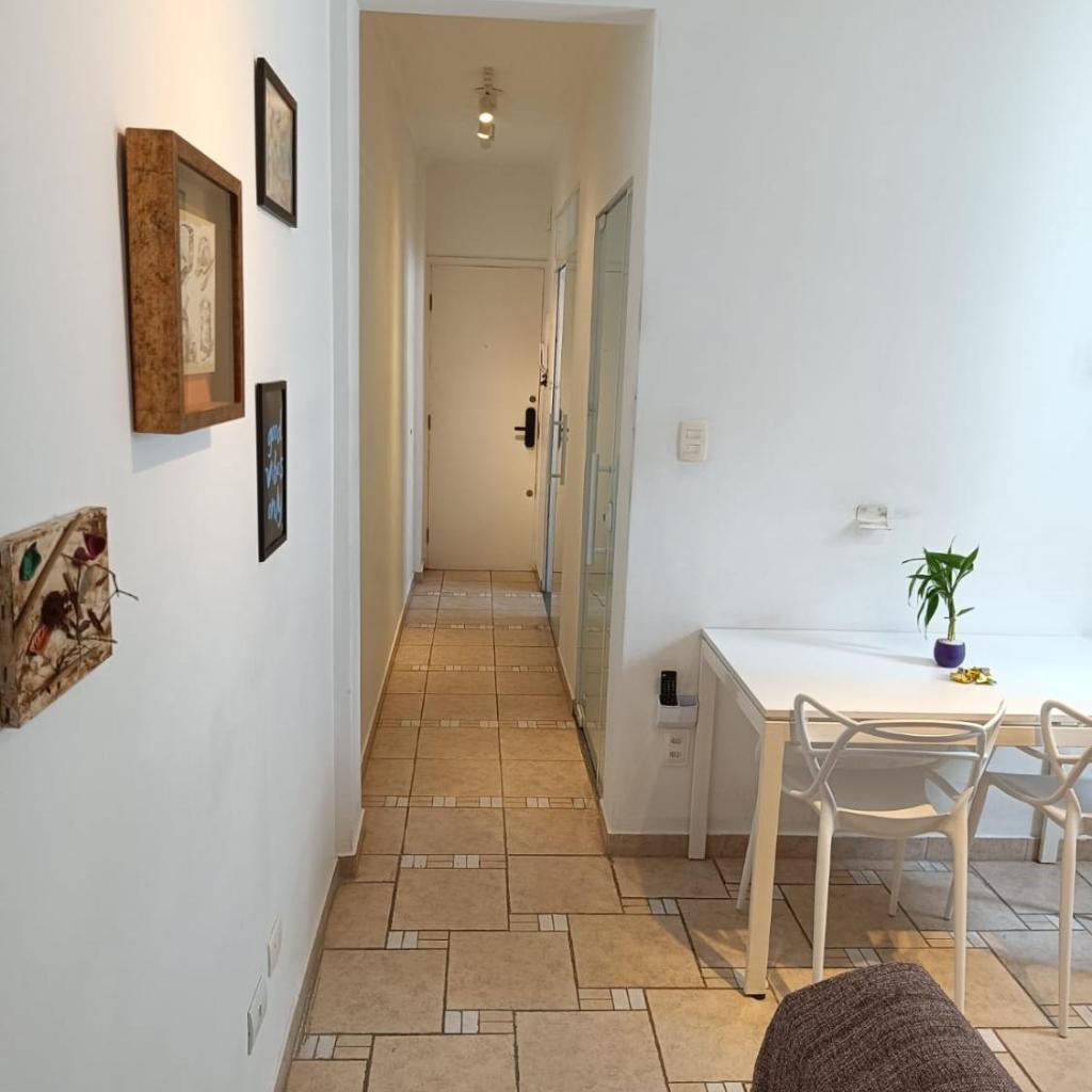 Comfortable Gonzaga Apartament - Em 1 minuto a pé tá na PRAIA Gonzaga em Santos e no Shopping Balneário, 2 ar-condicionados, portaria 24 horas, elevador, 1 vaga carro Gratís, wi-fi Grátis, enxoval Gratuito, PRAIA Santos Gonzaga, Bicicleta disponí — foto 12