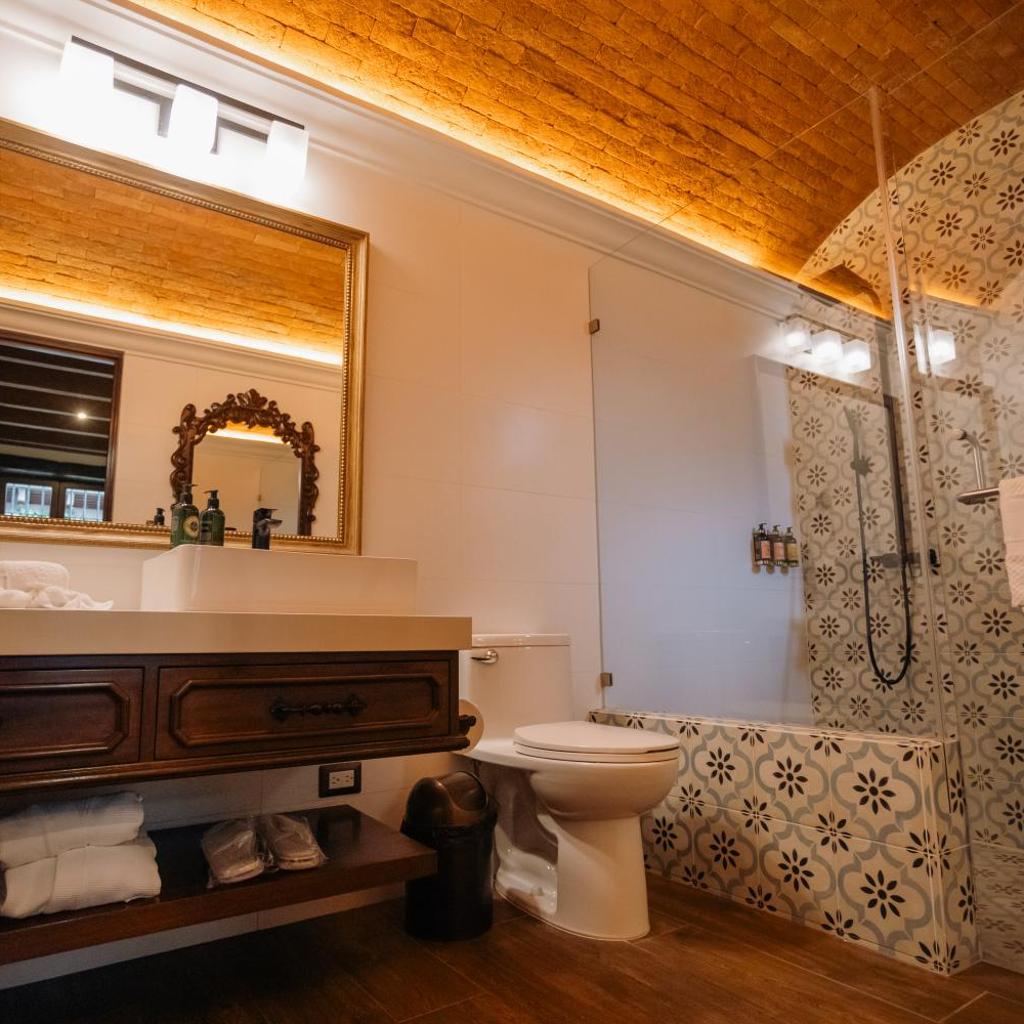 Los Pasos Boutique Hotel & Spa — 