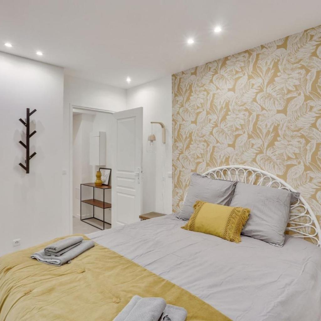 Photograph of 143 Suite La Française Superbe Appartement à Paris