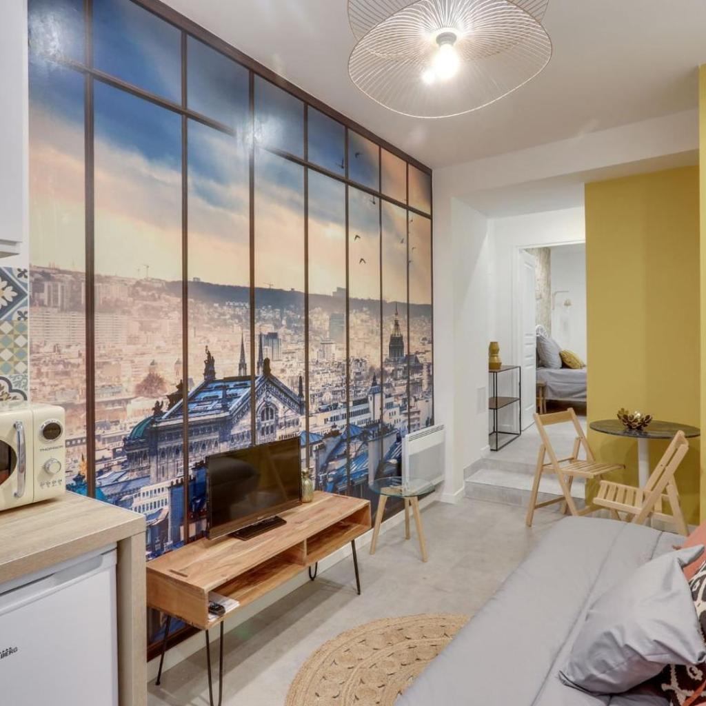 Photograph of 143 Suite La Française Superbe Appartement à Paris