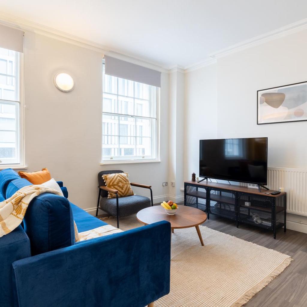 Photograph of Kula London Victoria