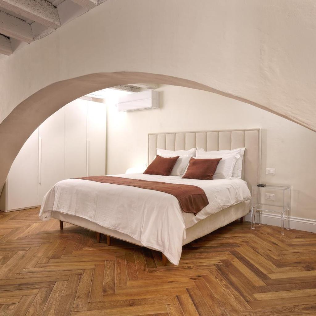 Photograph of Loft moderno vista centro città J House
