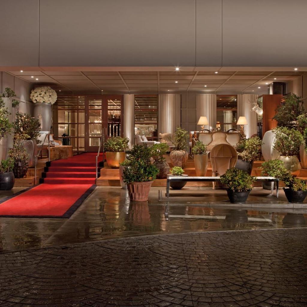 Photograph of SLS Hotel, a Luxury Collection Hotel, Beverly Hills