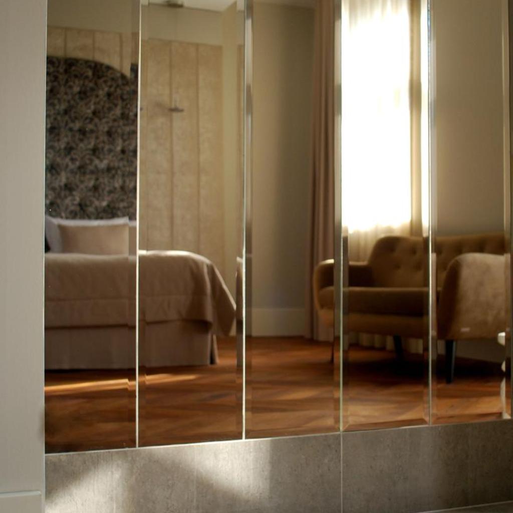 Hotel Nihil Novi — 
