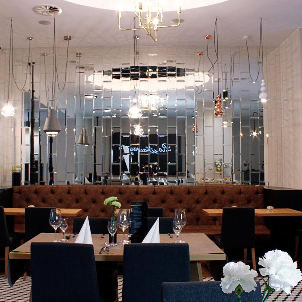 Hotel Nihil Novi — 