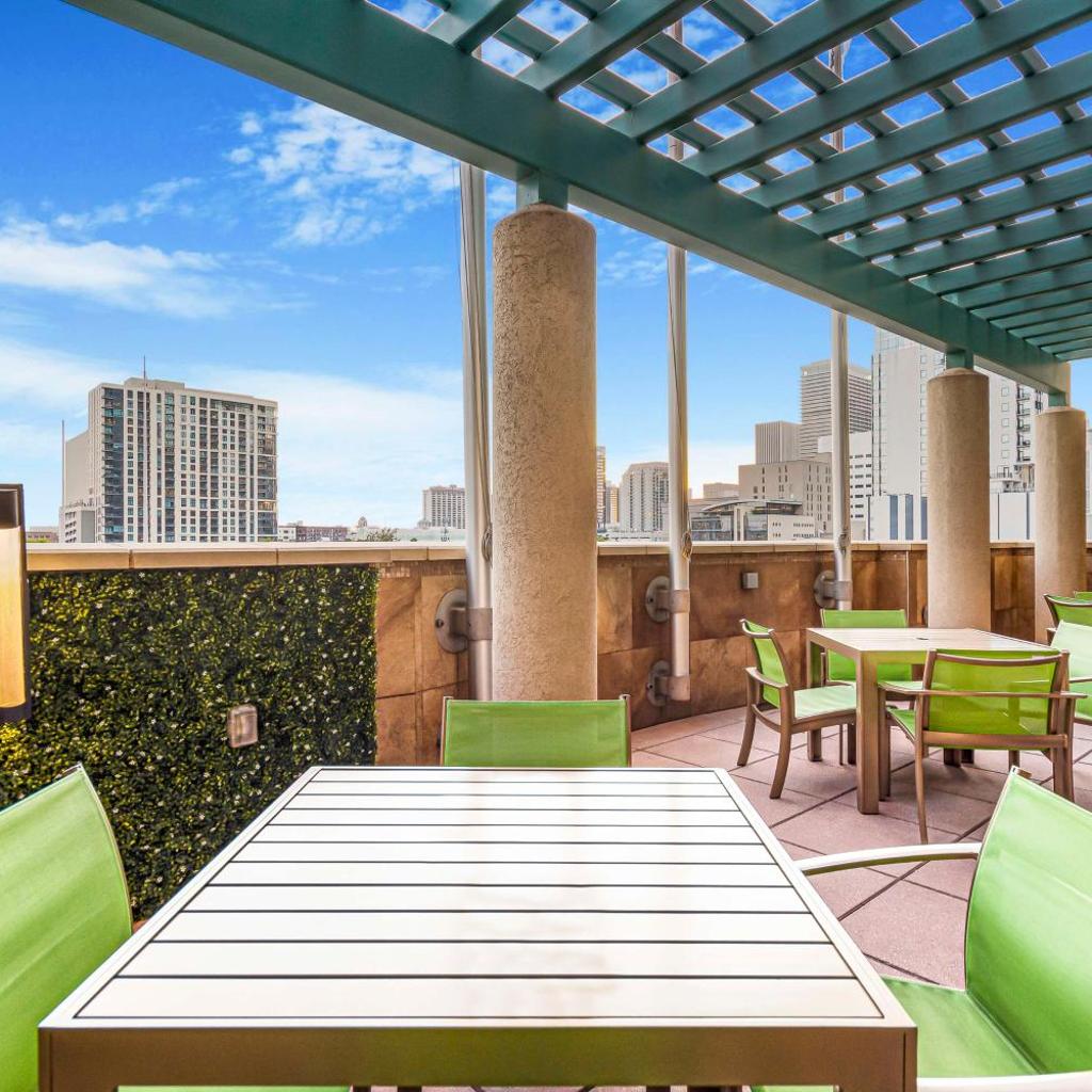 Photograph of Embassy Suites Houston - Downtown