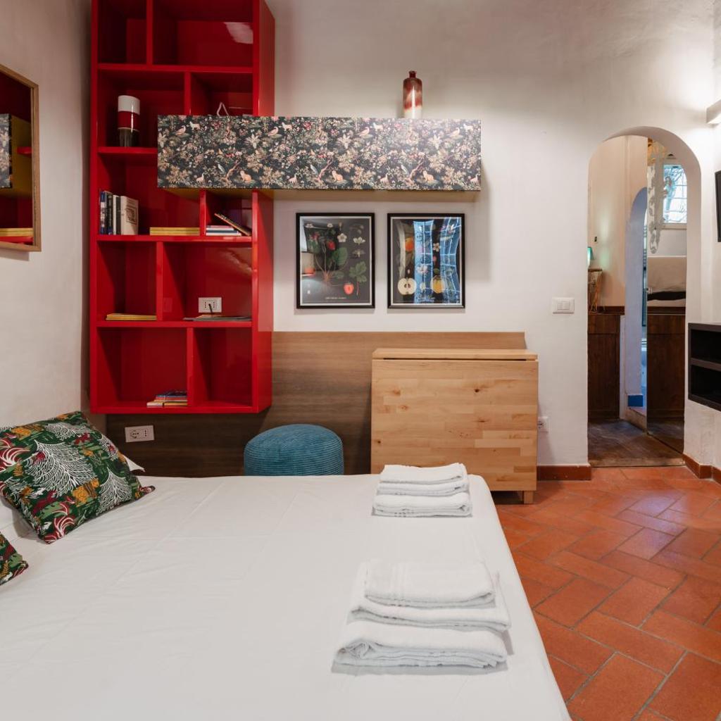 Photograph of Charming Apartment in the Heart of Santo Spirito