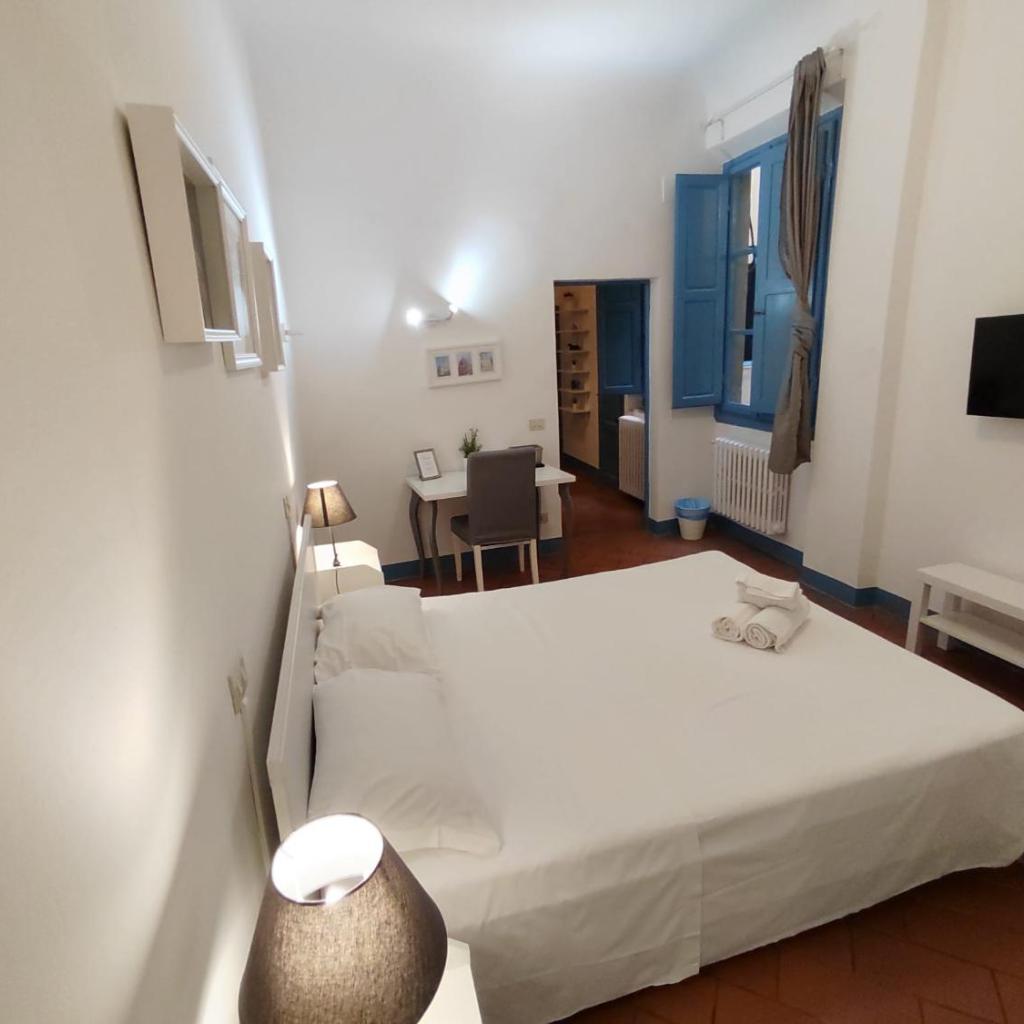 Photograph of Michelangelo's Relais