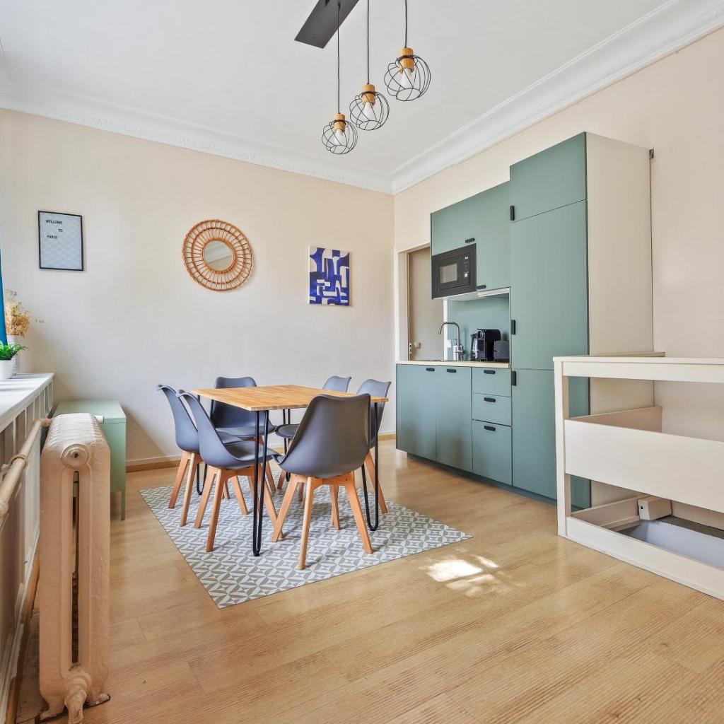 Photograph of Élégant Appartement à Paris 16e