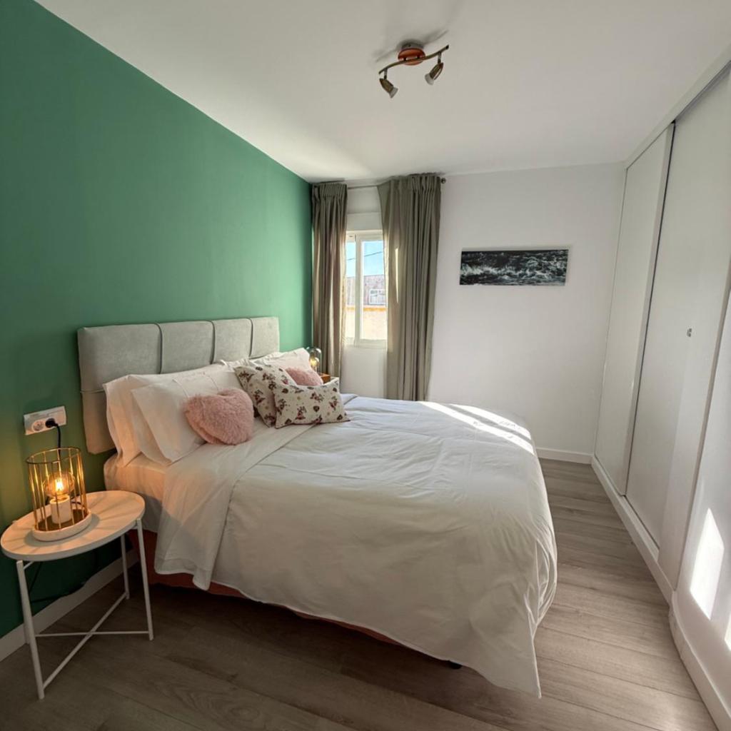 Photograph of Petite Penthouse with the sunniest terrace in Valencia