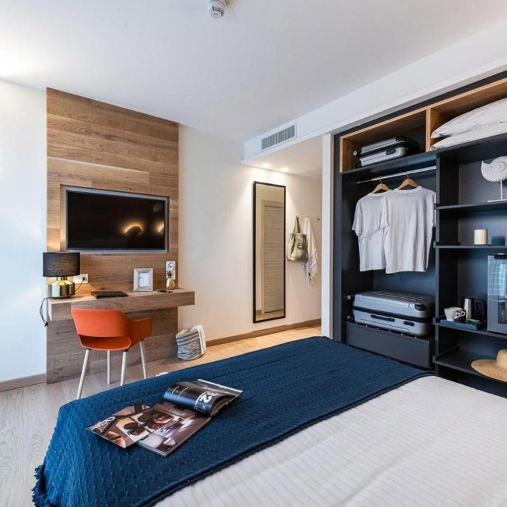 The Green Park Hotel WellnessSpa & Restaurant — 