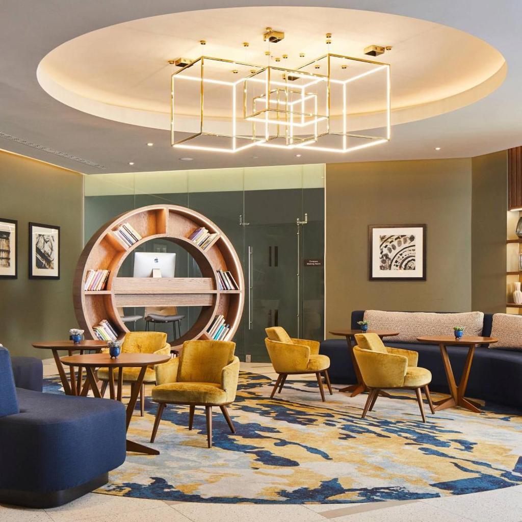 Photograph of London Marriott Hotel Kensington